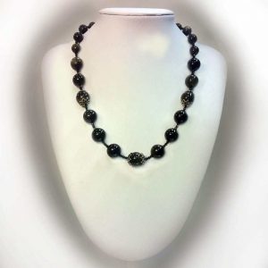 Colier cu pietre obsidian si onix