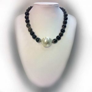 Colier cu pietre obsidian 