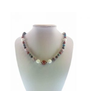 Colier cu pietre onix, lepidolit, jasp rosu, ochi de taur si agata alba