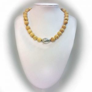 Colier cu pietre jasper